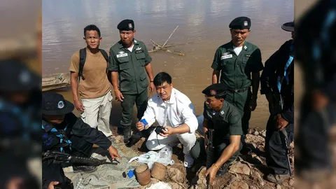 ยาบ้าซุกกระติบข้าวเหนียว เกือบ 2 พันเม็ด ทิ้งริมโขง