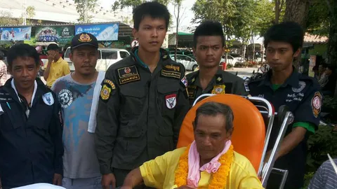 'ลุงจรัญ' วัย 77 ปี เดินจากสระบุรีไปถวายพระพรถึงกรุงเก่าแล้ว