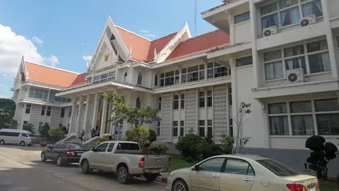 ศาลชั้นต้นตัดสินอดีตปธ.-กก.สหกรณ์ครูร้อยเอ็ด คดีขาย‘ลอตเตอรี่’ 