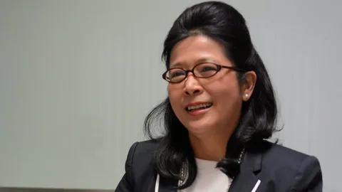 หญิงหน่อย FB นำร่างบิดากลับถึงไทย มีพิธีรดน้ำ วัดพระศรีฯ บางเขน วันนี้ 