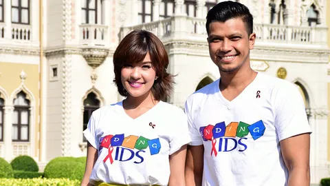 "เปาวลี" ควง "หนุ่ม" ทำดี