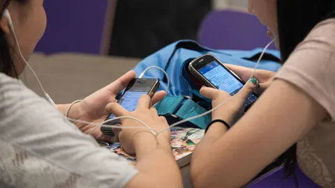 “ดีแทค”กล่อม“แคท”คืนคลื่น4จี