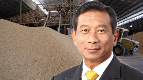 ไฟเขียวเปิดประมูลข้าวสต๊อกรัฐ 4 แสนตัน “ฉัตรชัย” กุมขมับตัดใจขายขาดทุนไม่ได้!