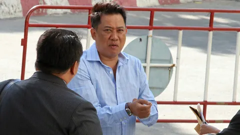 ศาลพิพากษาจำคุก 'อริสมันต์' หมิ่น 'อภิสิทธิ์ ' 1 ปี ไม่รอลงอาญา