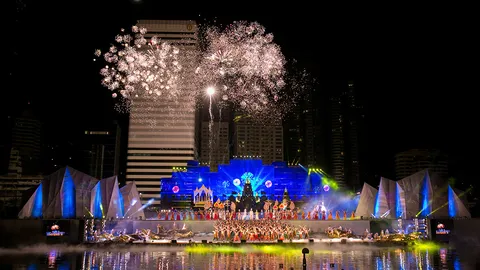 อลังการงามเกินบรรยาย! ทำไมฟีเวอร์ 10 ข้อที่ควรรู้ 'พระมหาชนก เดอะ ฟีโนมีนอน ไลฟ์ โชว์' 