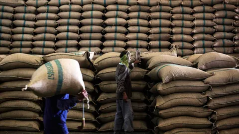 รัฐเทขายข้าวลอตใหญ่