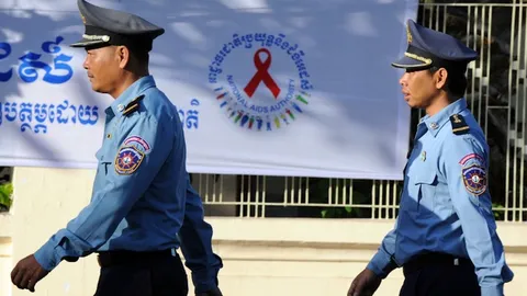 หมอเถื่อนเขมรโดนข้อหาหนัก ทำคนติด HIV นับร้อย