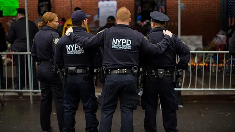 สอบคลิปฉาว ตร.มะกันร้องเพลงล้อวิสามัญฯผิวสี