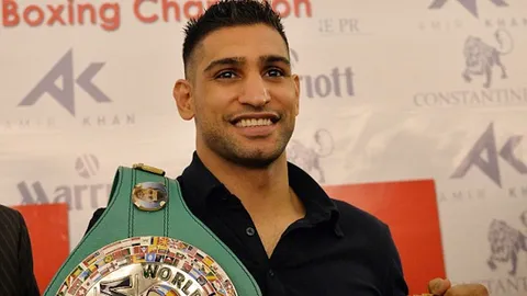 'ข่าน' ใจบุญ! บินเยี่ยมเหยื่อถล่มร.ร.ในปากีสถาน