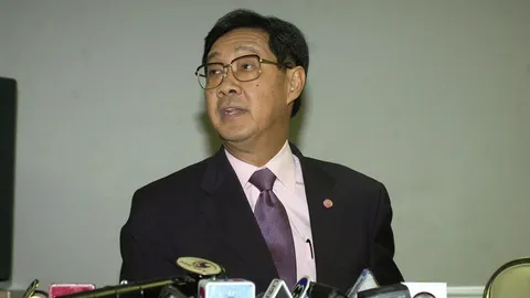 หม่อมอุ๋ย ลั่น จ่ายไร่ละพันชาวสวนยางครบใน2สัปดาห์ เชื่อยางขยับโลละ 60