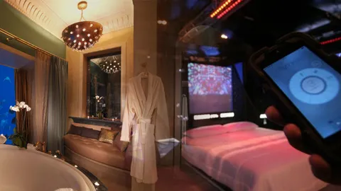 เตรียมตัวให้พร้อม! อีก10ปี  ได้เที่ยวในอวกาศ แวะนอนโรงแรมใต้น้ำ