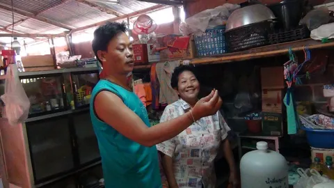 เจออีกราย ป้าสวดมนต์ข้ามปี มีลูกปืนตกทะลุหลังคา!  