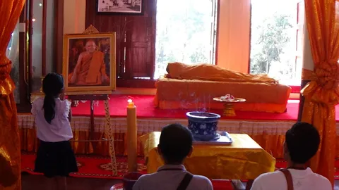 สิ้น 'หลวงพ่อเชื้อ' เกจิดังอ่างทอง สิริอายุ 84 ปี