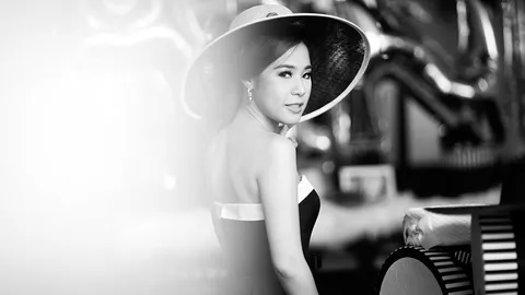 จัดเต็ม ธีมเก๋เว่อร์! ปาร์ตี้หมวก 'Mind Millinery' ของ 'กุณฑีรา ปัจฉิมสวัสดิ์'