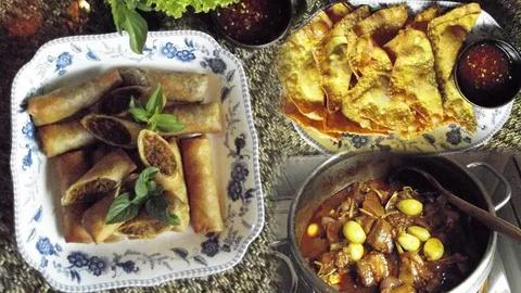 ฮังเลแปลงกาย