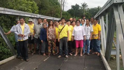 ชาว'นบพิตำ' เมืองคอน วอนกทม.ชะลอรื้อสะพานแบริ่ง หวั่นกระทบสัญจรไป-มา