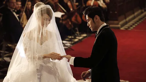 ซุปเปอร์สตาร์ไต้หวัน 'เจย์ โจว' แต่งแล้วกับนางแบบหวานใจ 'ฮันนาห์' (ชมคลิป)