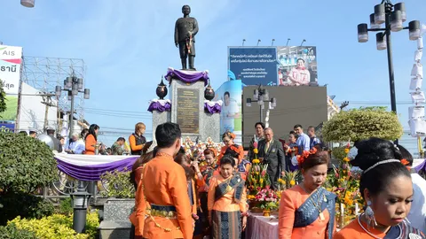 ฉลองอุดรธานี 122 ปี  ‘ตุ๊กกี้’ ร่วมรำถวายกรมหลวงประจักษ์ฯ 