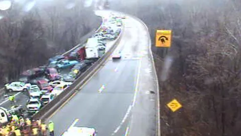 ฝนกระหน่ำเป็นน้ำแข็ง อ่วมภาค ตอ.เหนือมะกัน