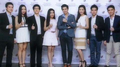 หนุ่มหล่อสาวสวย อาสาช่วยระดมทุน สร้างศูนย์อุบัติเหตุฯ ครบวงจรในภาคอีสาน