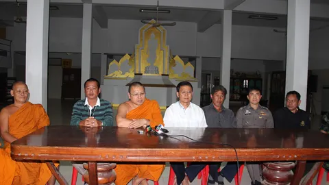 เจรจา 3 ฝ่ายฉลุย! วัดกระทิงยอมเปิดถนนขึ้นเขาคิชฌกูฏ (ชมคลิป)