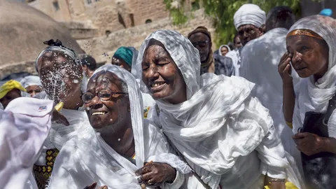 ฟ้าประทาน ต้องคำสาป ถูกช่วงชิง