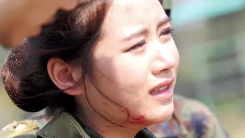 ‘ฟาง’หวิดเสียโฉมขณะกระโดดหอสูง โดนกล้องกระแทกหน้าเย็บ 12 เข็ม