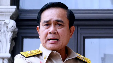 นายกฯ เผย ข้าวจากโครงการจำนำ ถูกประมูลแล้ว 1 ล้านตัน 