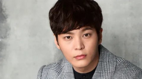 หล่อลากนุ่มลึก จะกระชากหัวใจ รอพบกับ 'จูวอน'  