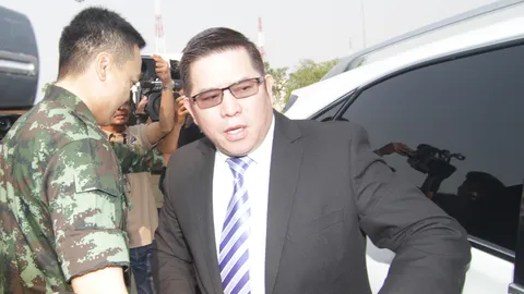 ทหารล็อกตัว สิงห์ทอง พบ มท.ภ.1 สอบเครียด