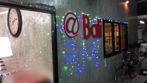 ปคม.ล่อซื้อกามย่านนวลจันทร์ เปิดร้านกาแฟบังหน้า พบถุงยางเกลื่อน