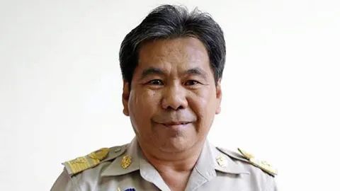 ผวจ.สตูล เฉ่ง นักท่องเที่ยวจับปลานีโมถ่ายรูป พร้อมขู่ผิด ก.ม.อุทยานฯ