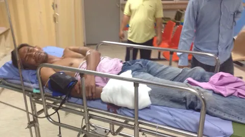 หนุ่มยะลา หยิบกระเป๋าตกอยู่เปิดดู เจอระเบิดมือเกือบขาด