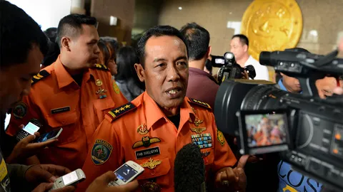 กู้ภัยอินโดฯเตรียมหยุดหาศพเหยื่อ QZ8501 แม้ยังหายอีกกว่า 90 ราย