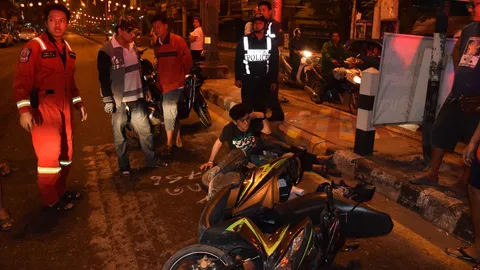 คุ้มไหม? หนุ่มชลบุรี กลัว ตร.จับเมาแล้วขับ หนีเกือบดับคาถนน