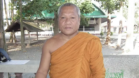 งานเข้า! ‘หลวงบ่าว’ พระดังทุ่งสงโวย ตัดต่อภาพพกปืน 