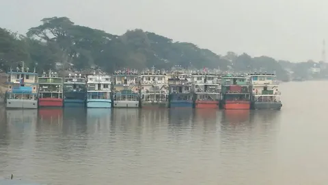  น้ำโขงวิกฤติ ผู้เดินเรือจีนร้อง เรือสินค้าชะงัก