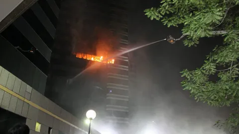 ไหม้ SCB ปาร์ค ห้องเอกสารวอด (ชมคลิป)