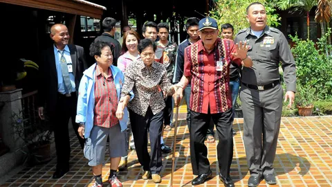 บิ๊กเสือโชว์ตัว-ไม่ป่วย ให้สว.แรมโบ้ฟ้องลูก