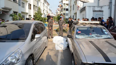 หนุ่มไปรษณีย์กระหน่ำยิงพ่อค้าก๋วยเตี๋ยวหมดแม็กร่างพรุนตายคาที่