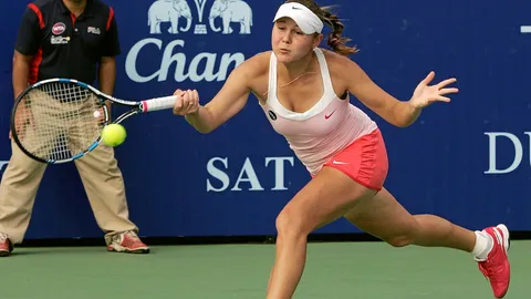 'โรดินา'ตบชนะ 'คุรุมิ' เข้าก่อนรองฯ หวดพีทีที