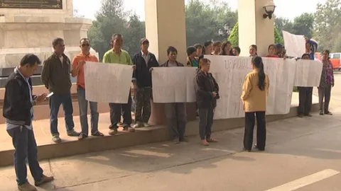พะเยา ชาวบ้านสุดทน ถูกนายทุนฮุบที่ดินทำกิน ร้องศูนย์ดำรงธรรม 