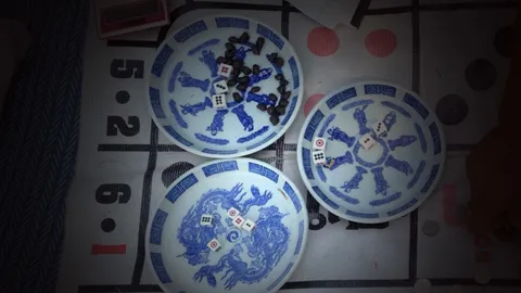 พิษบ่อนไฮโล น.9 สั่งเด้ง 4 เสือ สน.ท่าข้าม พร้อมตั้ง กก.สอบ