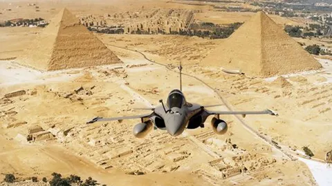 อียิปต์เสริมเขี้ยวเล็บ ซื้อเครื่องบินขับไล่ 'ราฟาล' จากฝรั่งเศส