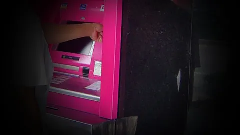 โจรใจบาปเบื่อหมาดับ ย่องงัดตู้เอทีเอ็ม โชคไม่ช่วยไม่ได้สักบาท