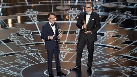 ยอดคนดูลดฮวบ! ถ่ายทอดสดประกาศรางวัลออสการ์ 2015