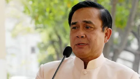 นายกฯ สั่งตั้งเสาธงชาติ หน้าตึกสันติไมตรี ปัดปรับฮวงจุ้ยแก้เคล็ด  