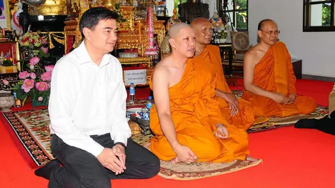 'พุทธิพงษ์' เข้าพิธีอุปสมบท ได้ฉายา 'พระวรปุณโณ' จ่อธุดงค์ต่างจังหวัด