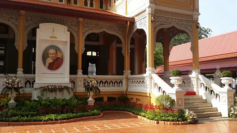 เจาะแหล่งทำบุญ! ส่องทางลัด 5 วัดใกล้ BTS มาฆบูชาทำบุญกันเถอะ