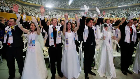 โสมขาวแต่งงานหมู่ 3,800 คู่